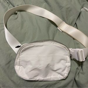 White Crossbody Fanny Pack Belt Bag